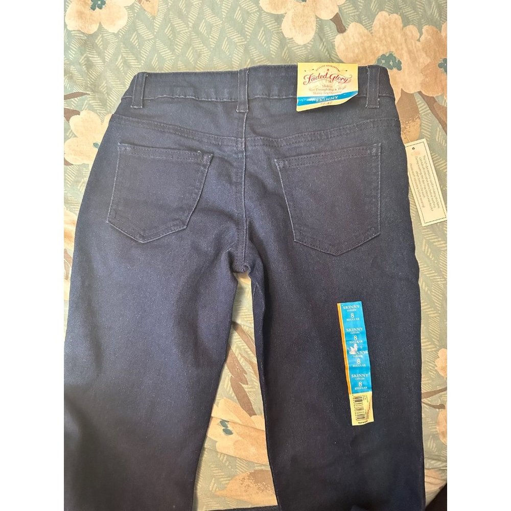 6 FOR $10 NWT size 8 skinny pants - Picture 3 of 3